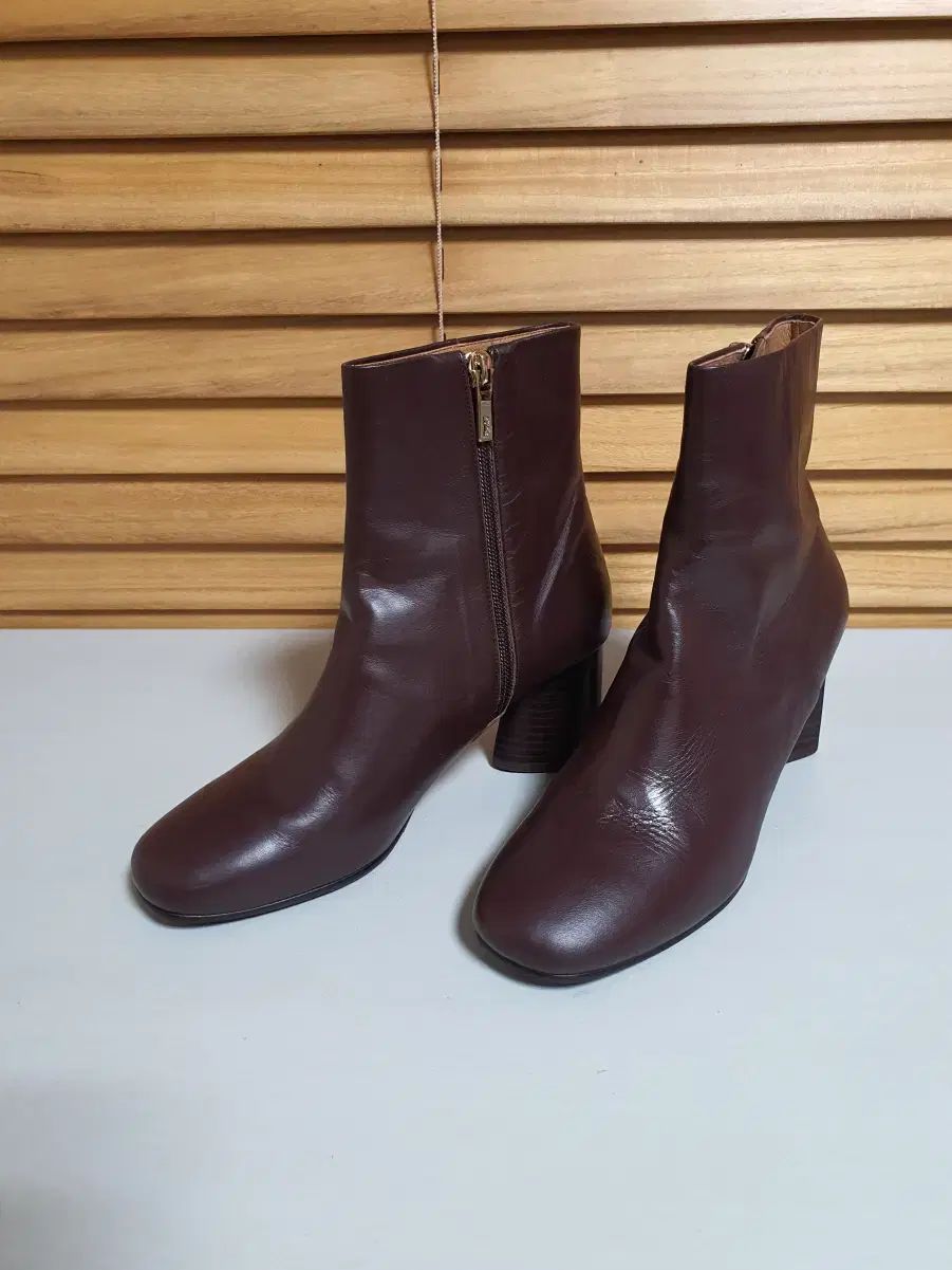 ヴァネッサ ブルーノ