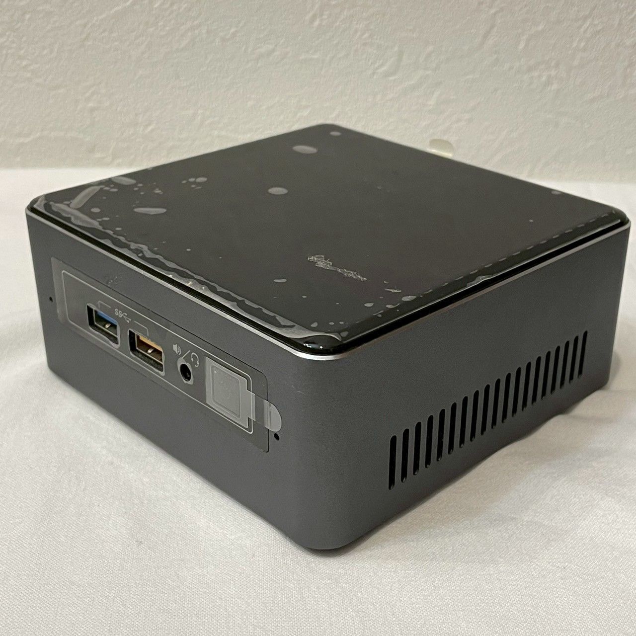 動作品 Intel|NUC|NUC7i3BNH|ミニPC|本体|ACアダプタ|i3搭載|No.3576