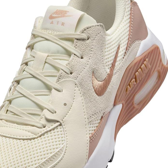 ナイキ] エア マックス エクシー W AIR MAX EXCEE ココナッツミルク