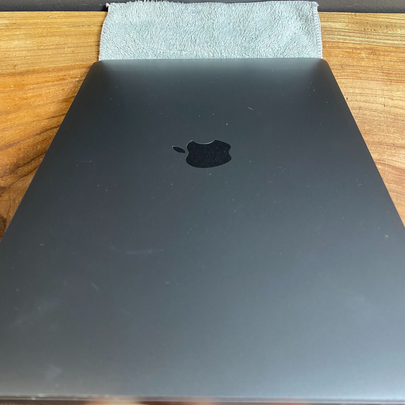 Apple MacBook