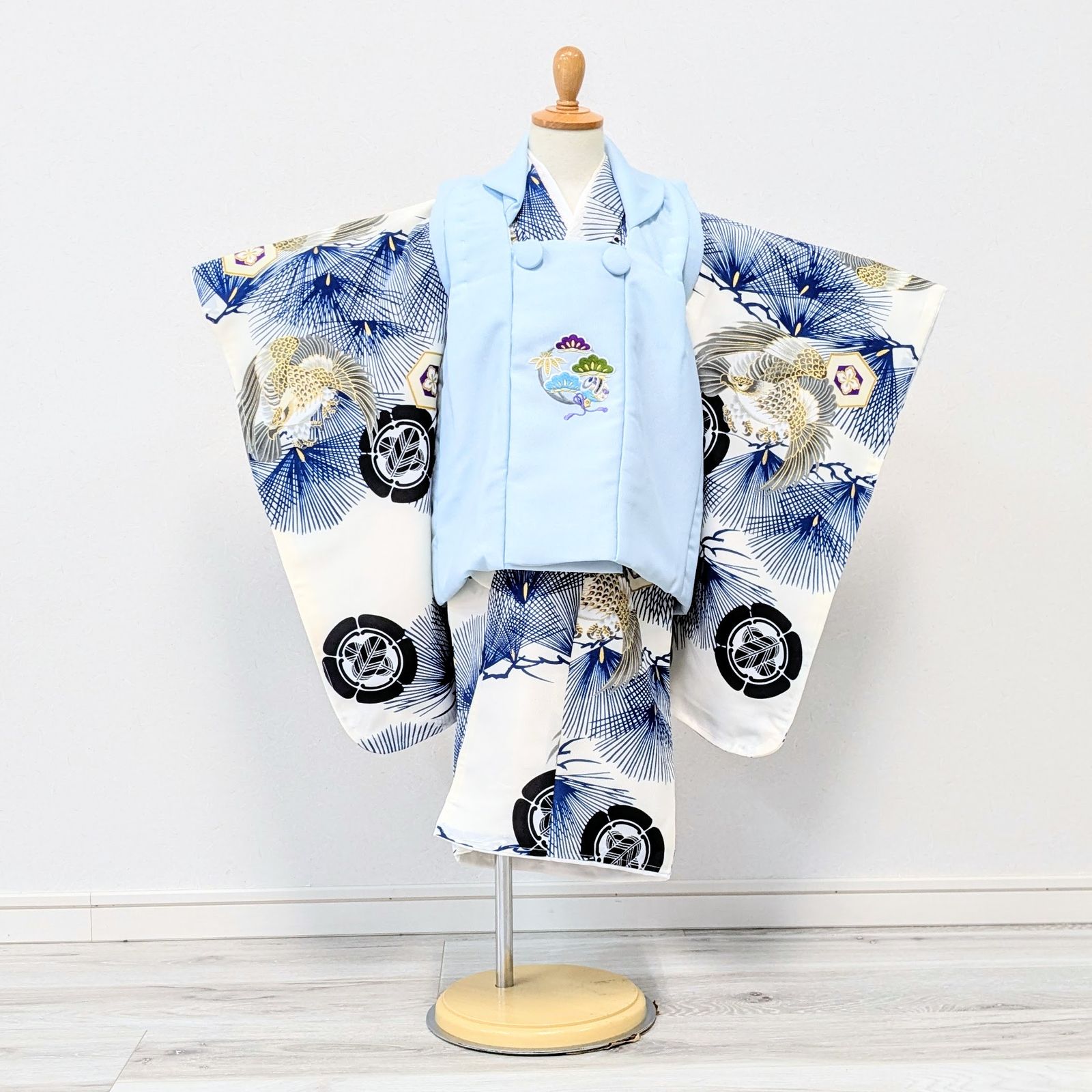 七五三 3歳 男児 ブランド 着物 被布コート セット 白 青 鷹 古典 KM4