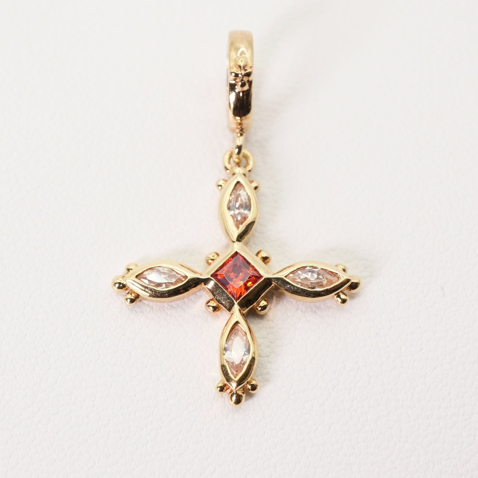 ラブアンドヘイト K18 クロス ネックレストップ/25-579S - メルカリ