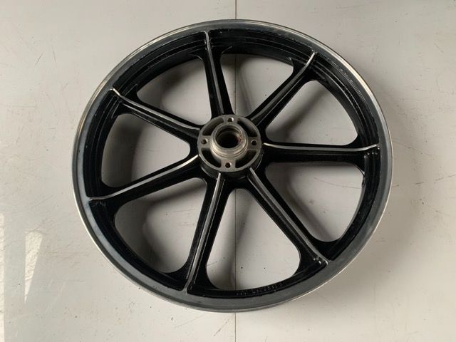 KAWASAKI KZ1000 フロントホイール