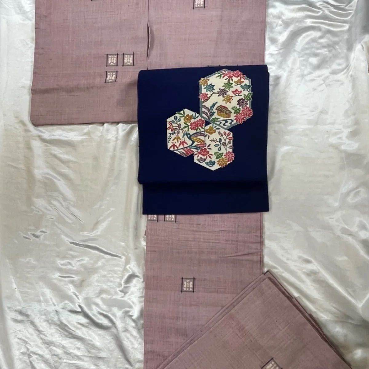 豪華綺麗美品薄紫生紬身丈156cm裄丈66cm正絹小紋