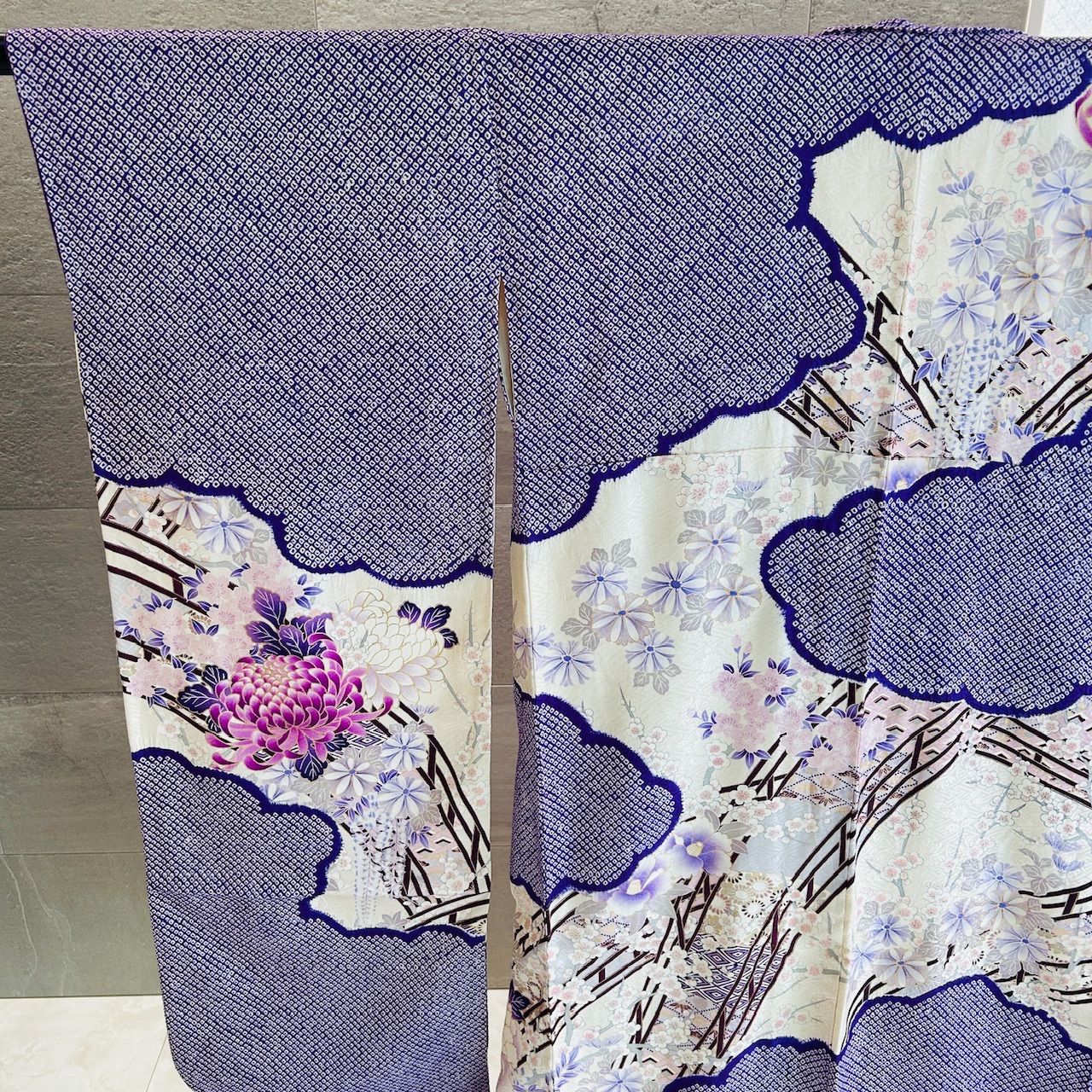 着物 一式 セット 振袖 袋帯 帯締め 紫 オレンジ 花 華やか 管理番号KKVMI78