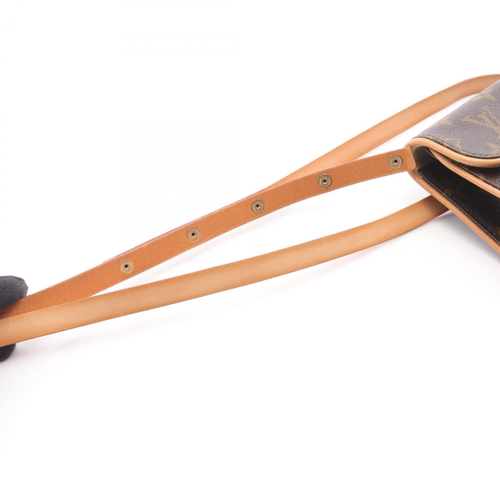 レザー ポシェット