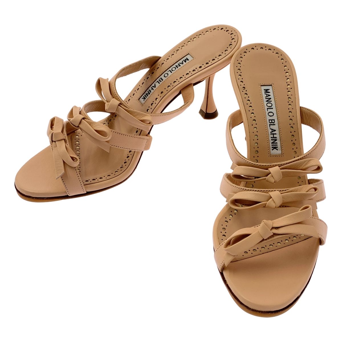 MANOLO BLAHNIK | マノロブラニク | IRCANAMU SANDAL | レザー リボン装飾 ヒール サンダル パンプス | 35 | ピンクベージュ系 | レディース