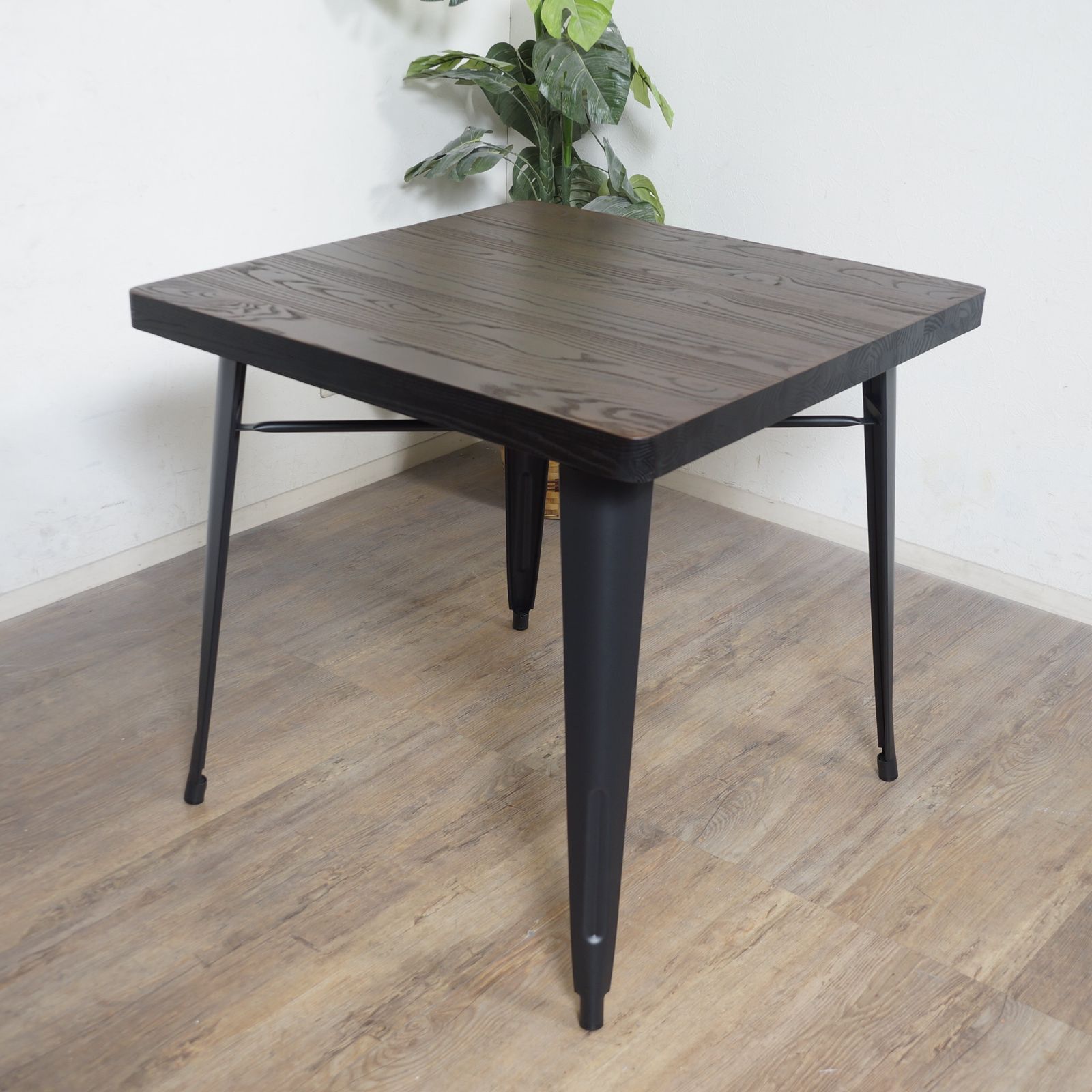 送料無料 E ♥ ヴィンテージ調 ダイニングテーブル 天然木 厚み5cm マットスチール脚 80×80