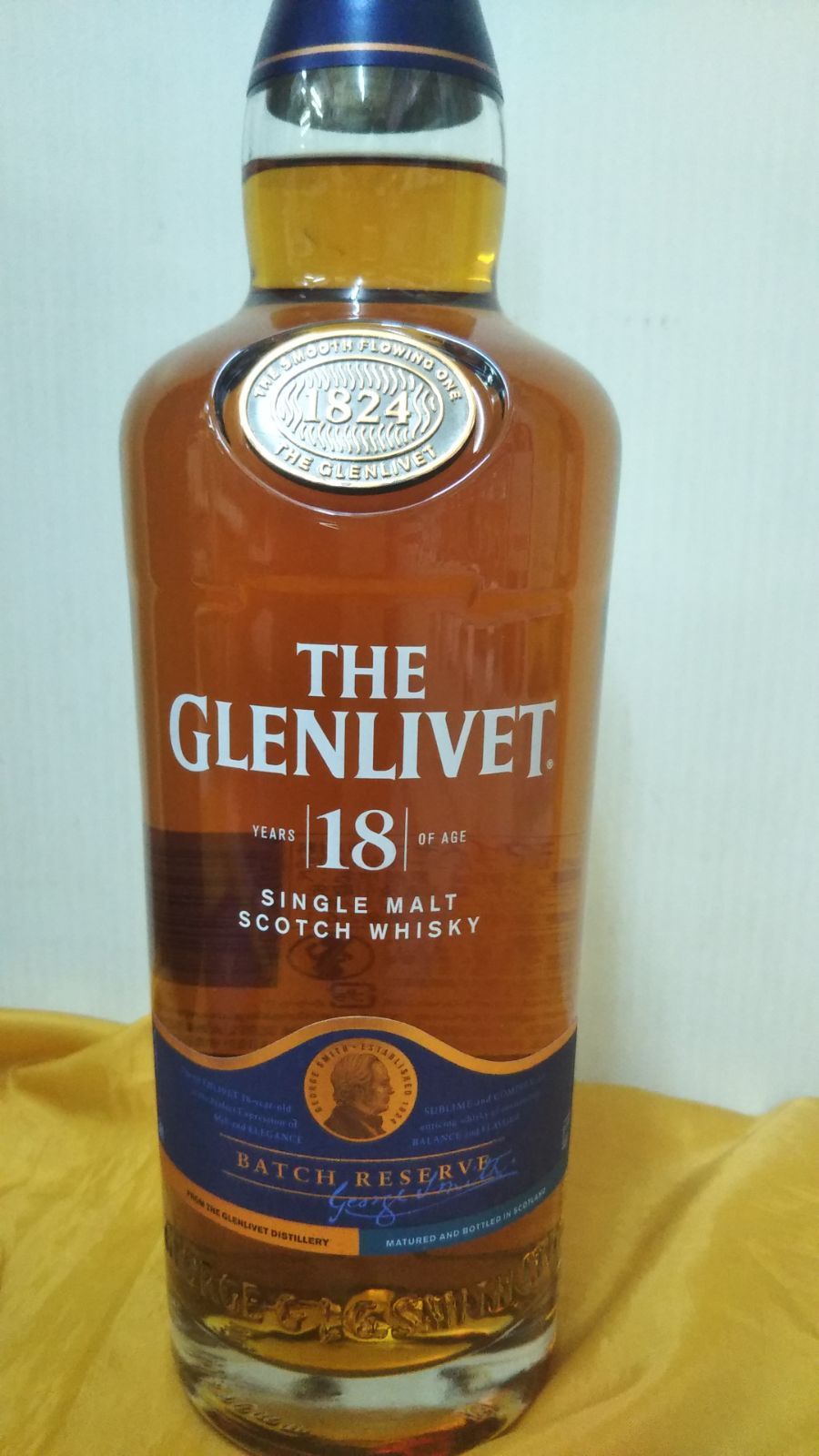 ザ・グレンリベット 18年 配送 化粧箱付 グレンリベット 18年 旧ボトル