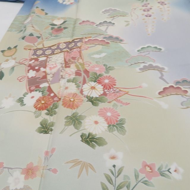 晴れの日を彩る吉祥の群青 訪問着