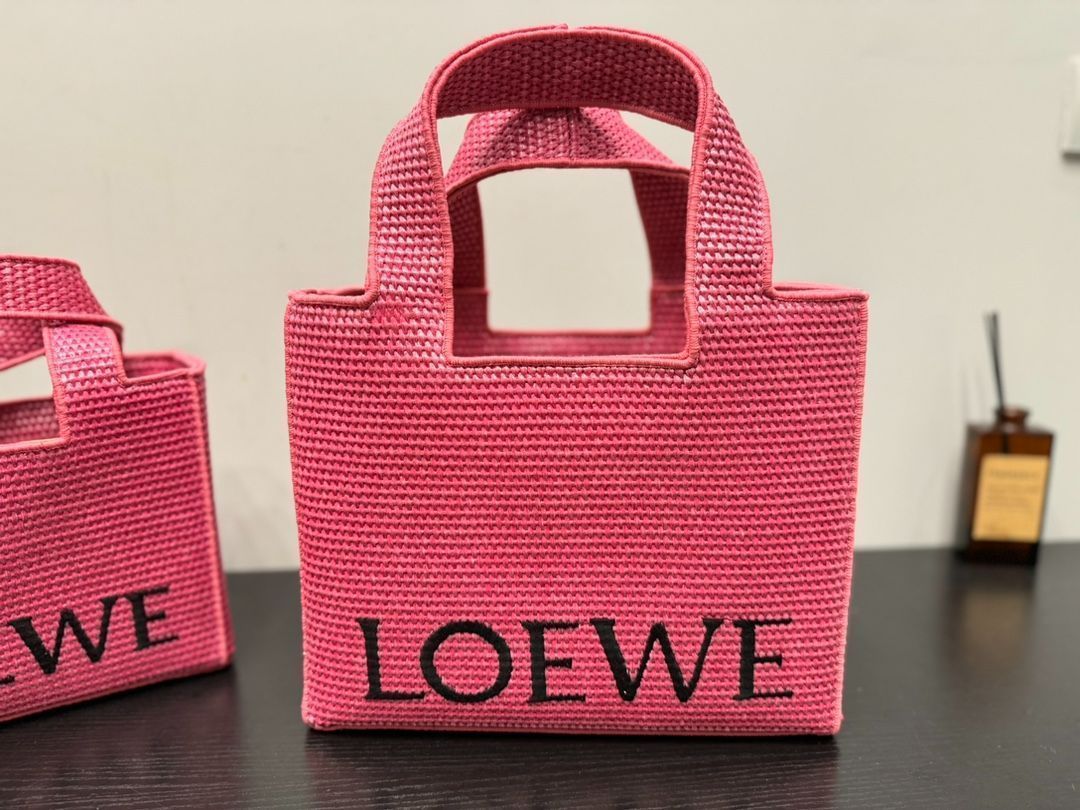 今日 Loewe