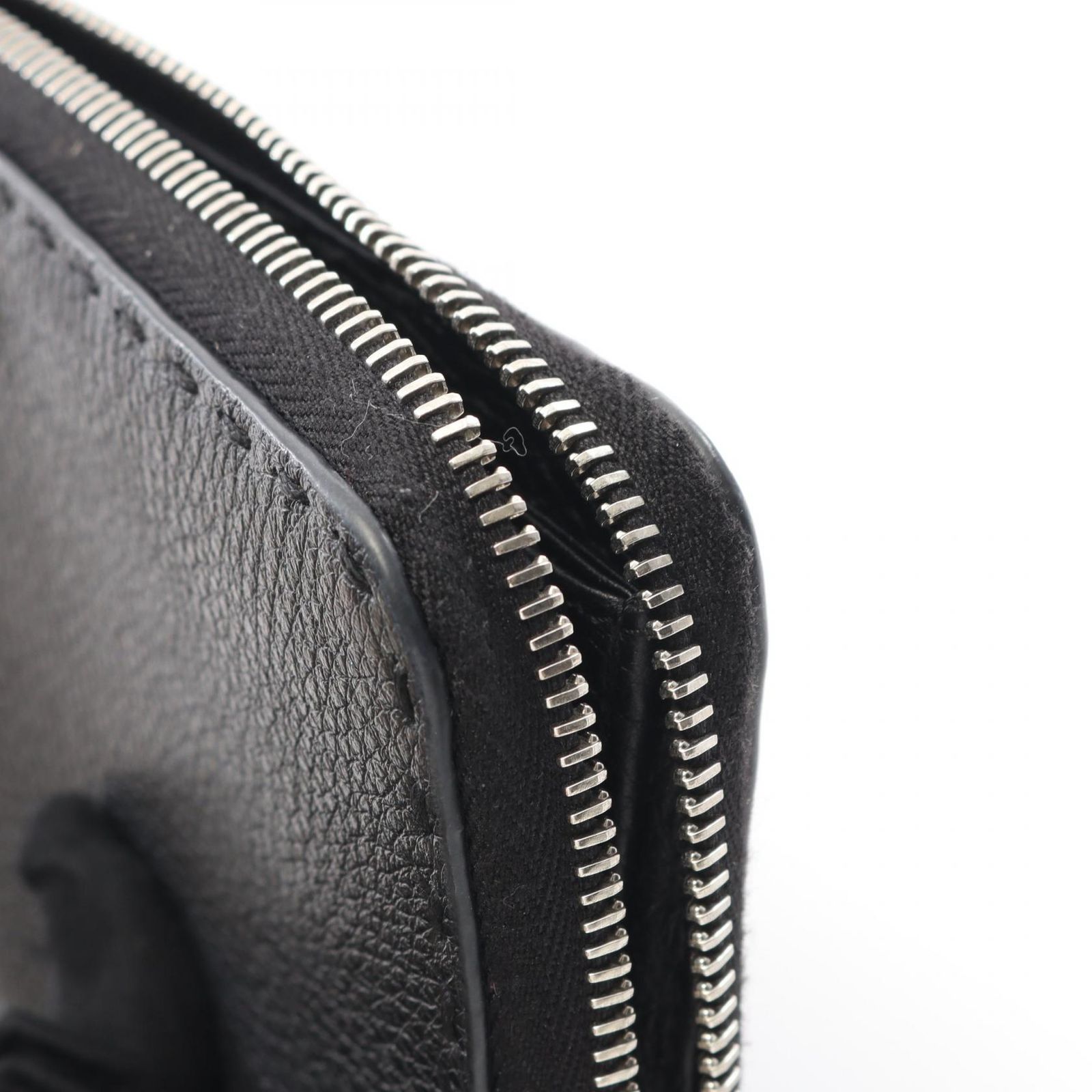 フェンディ FENDI ラウンド長財布 セレリア ブラック レザー セレリア