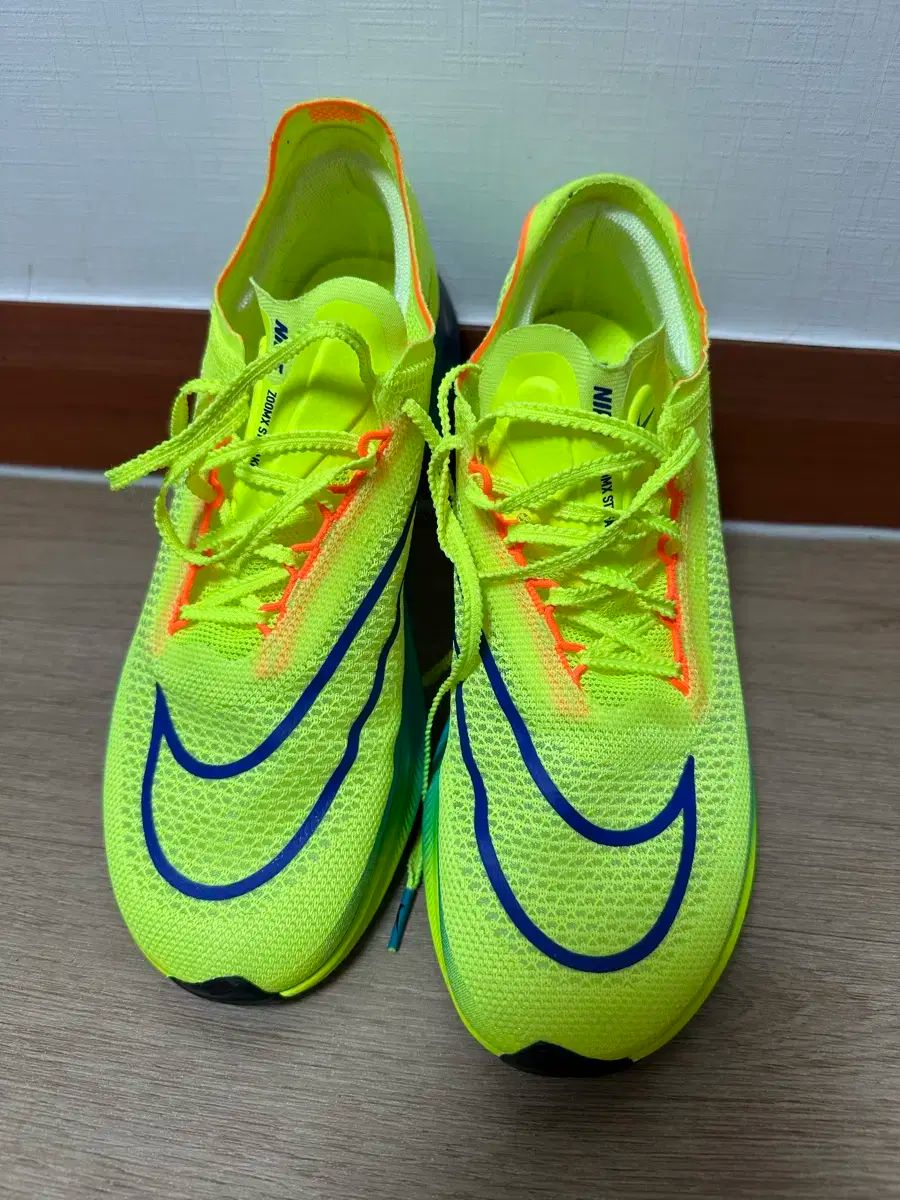 ナイキ ズームエクス ストリークフライ ボルト ブラック