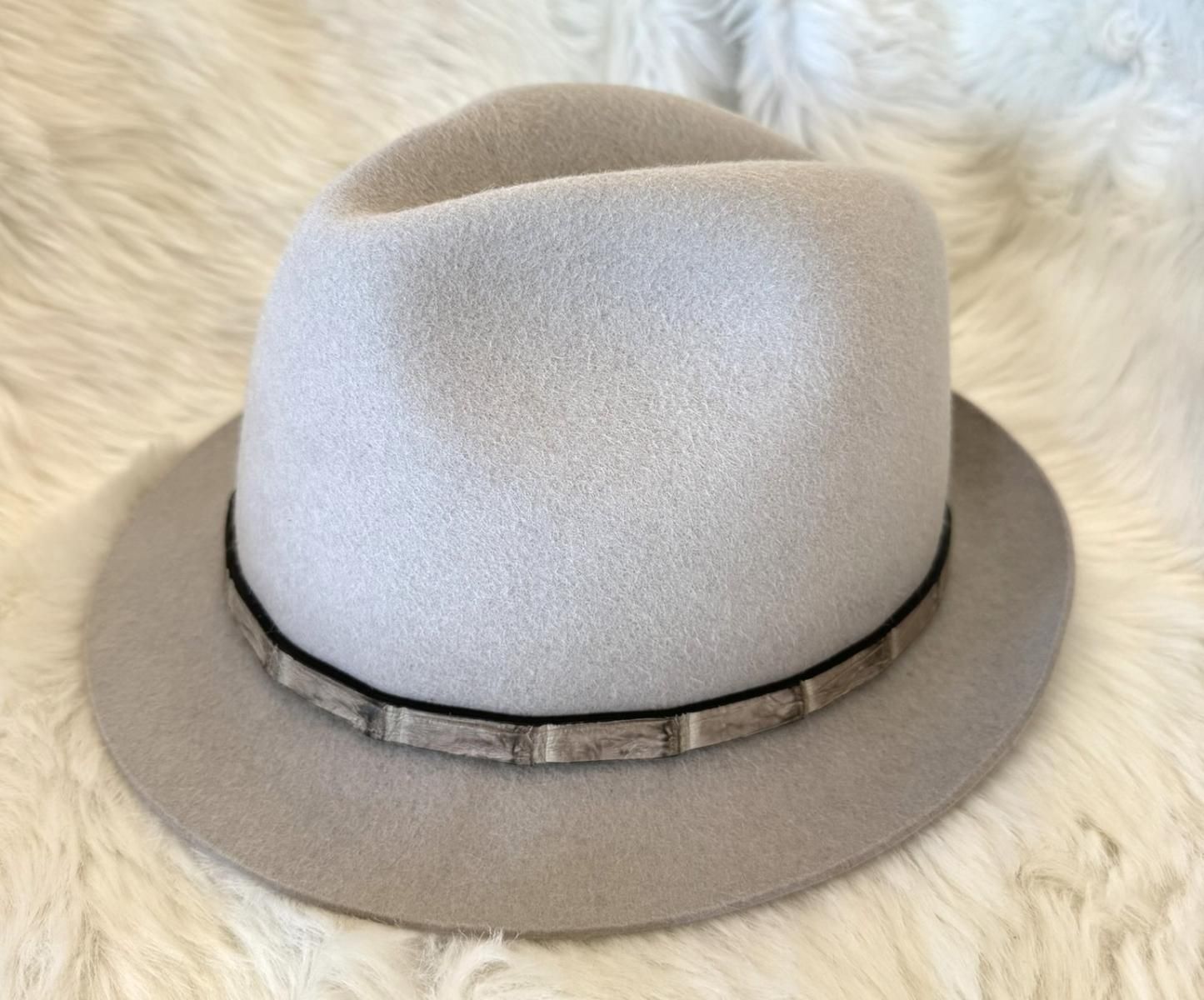 ロロピアーナ LoroPiana ｸﾛｺﾀﾞｲﾙ ﾊｯﾄ 服飾 帽子 ラビット×カシミヤ ハット ライトグレー