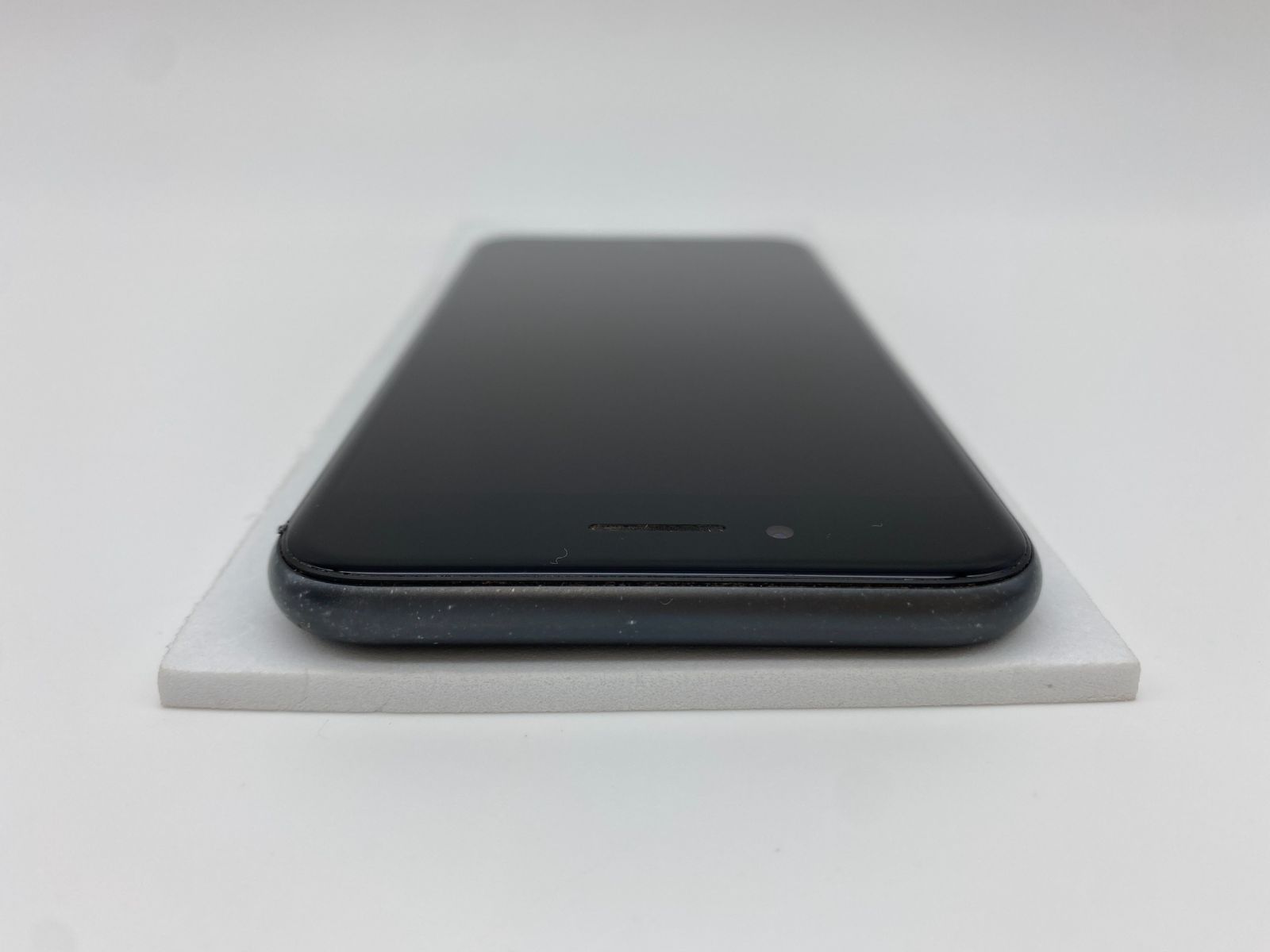 日本製 124 iPhone8 64GB Sグレイ/シムフリー/大容量新品BT100% | www