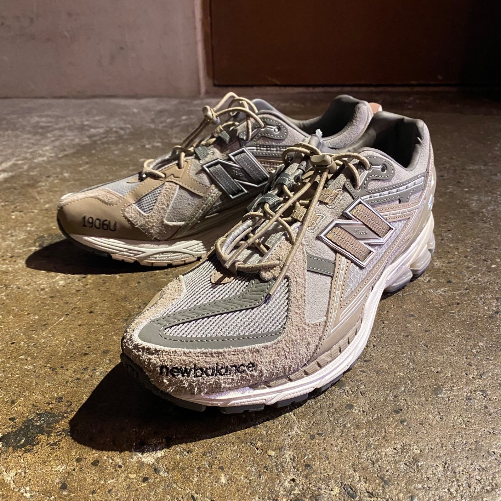 New Balance × INVINCIBLE × N.HOOLYWOOD 1906U 