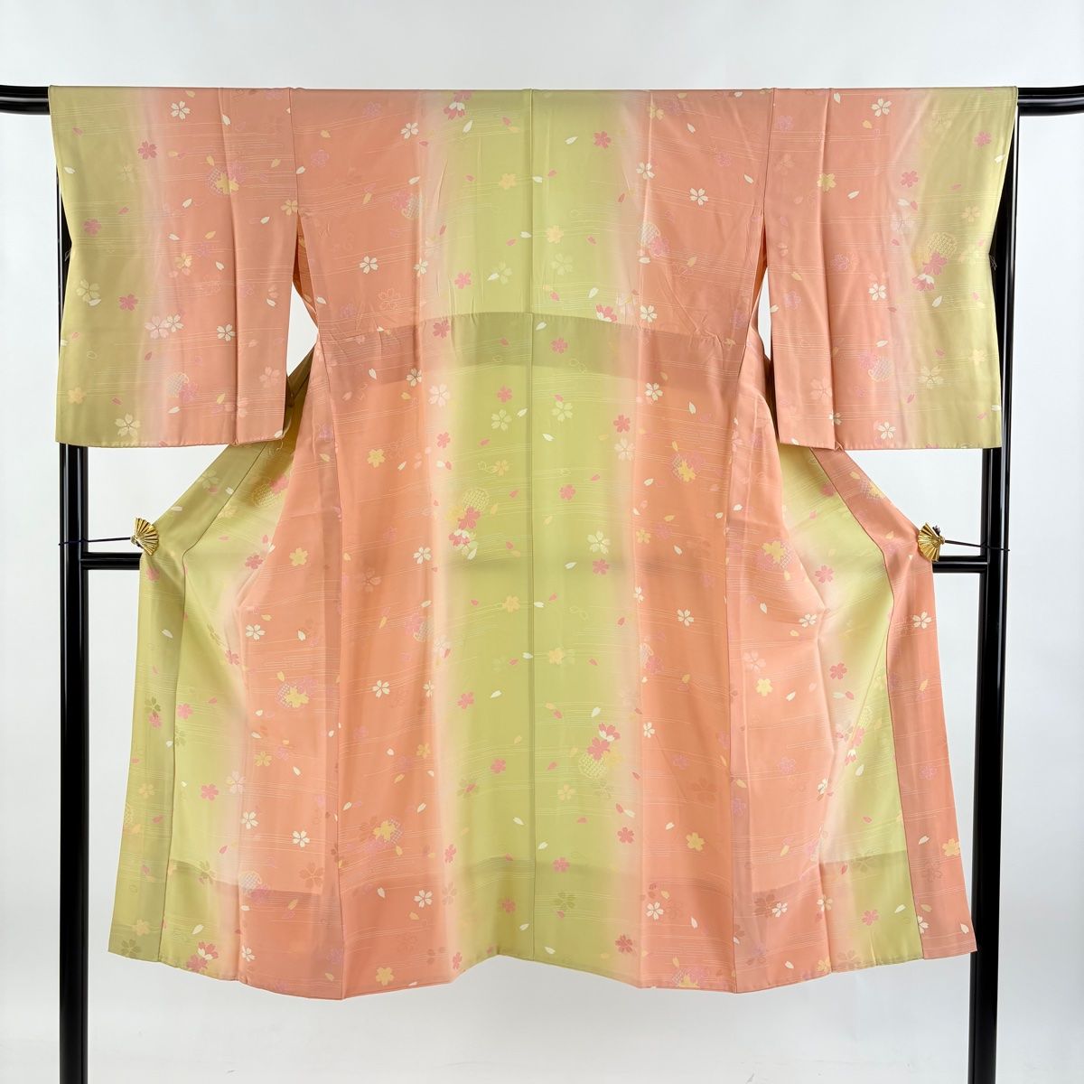 長襦袢 身丈129.5cm 裄丈67cm M やまと 桜 雪輪 染め分け ピンク 正絹