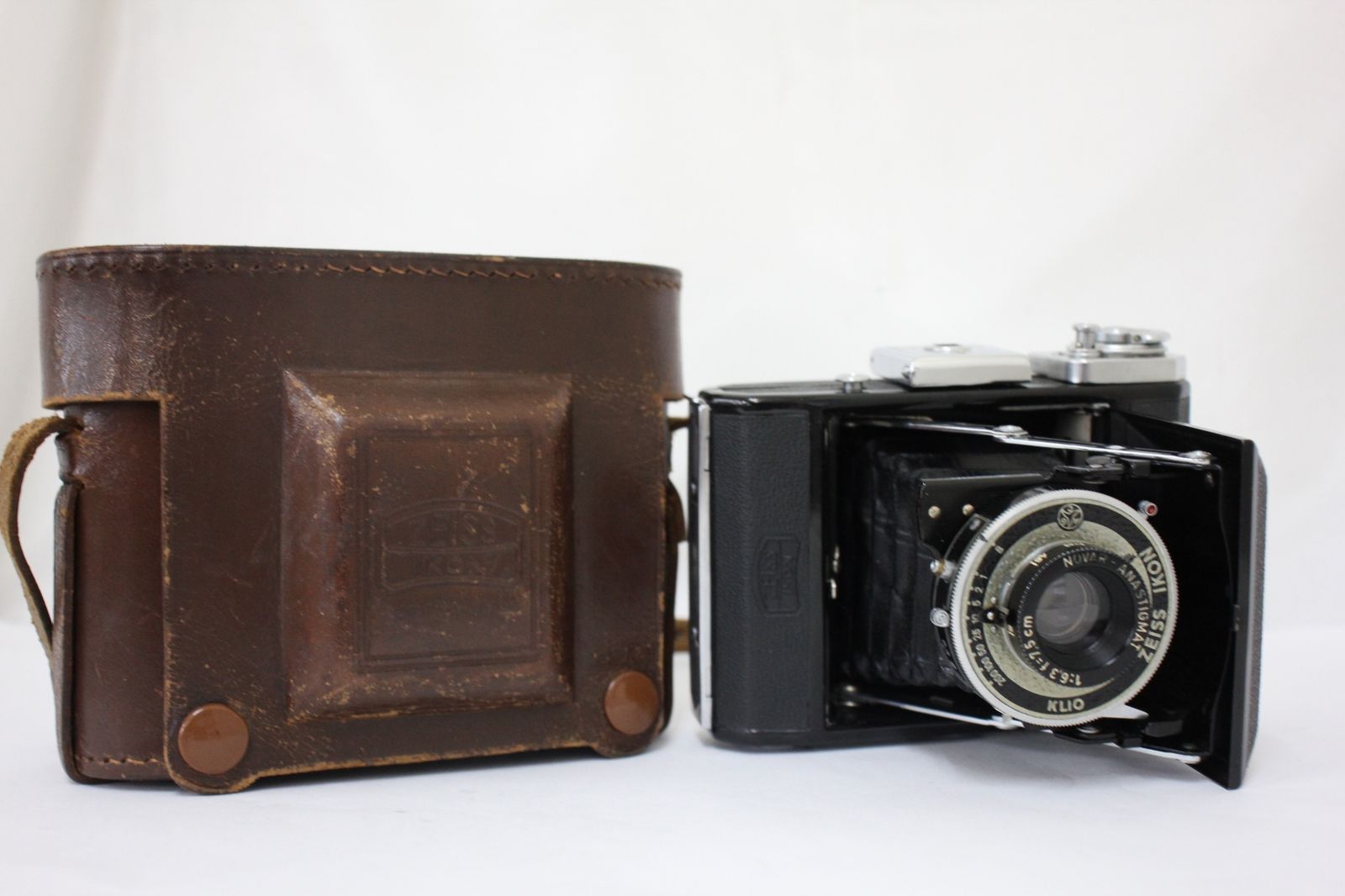 訳あり品 ツァイスイコン Zeiss Ikon Ikonta 520 NOVAR-ANASTIGMAT 7.5cm F6.3 ケース付き 蛇腹カメラ e2713
