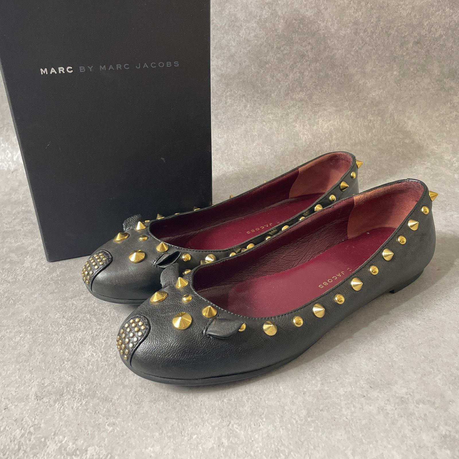 MARC BY MARCJACOBS 革靴 ローファー 白 スタッズ MARC BY MARCJACOBS 革靴 ローファー 白 スタッズ - メルカリ