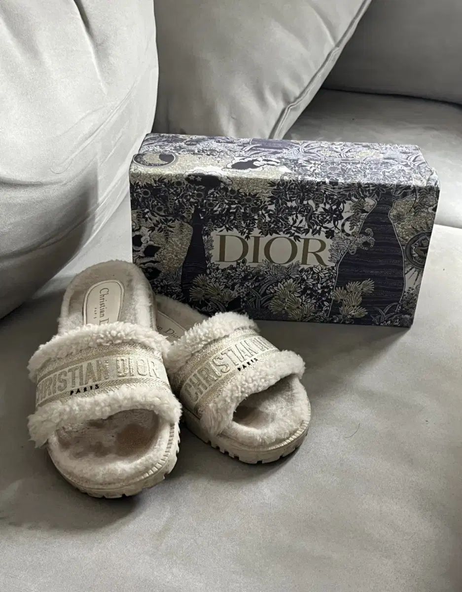 DIOR ディオール ドウェイ シアリング ミュール スリッパ
