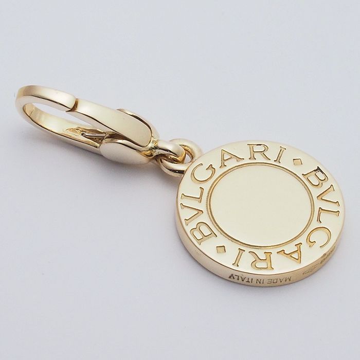 ● BVLGARI ブルガリブルガリ オニキス チャーム ペンダントトップ K18YG