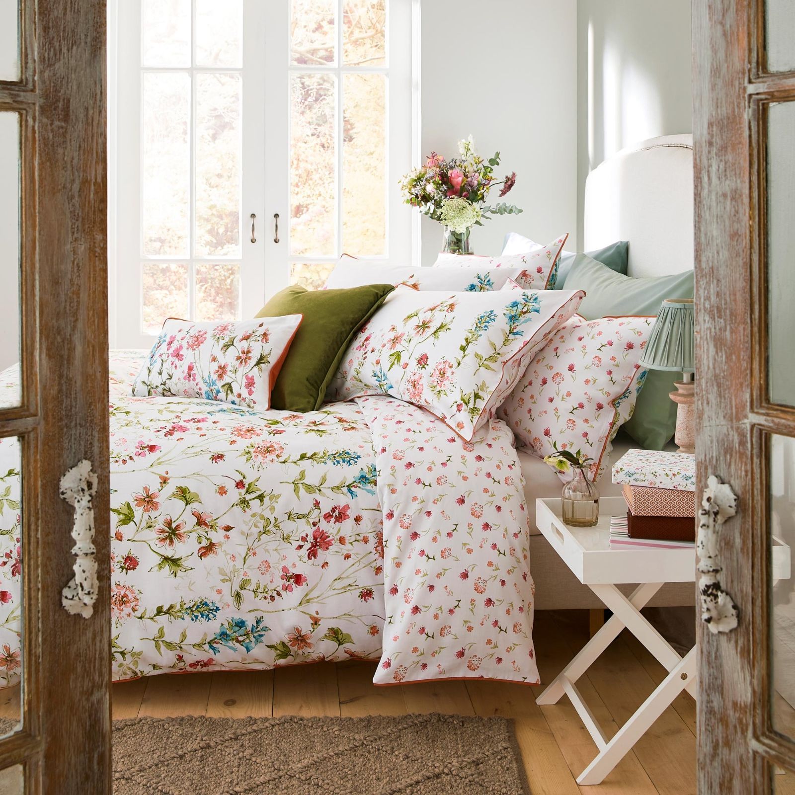LAURA ASHLEY - 専用＠スイートピー サンシャイン デュベカバー＆枕カバー シングル ローラアシュレイ デュベカバー （ジャパン公式オンライン