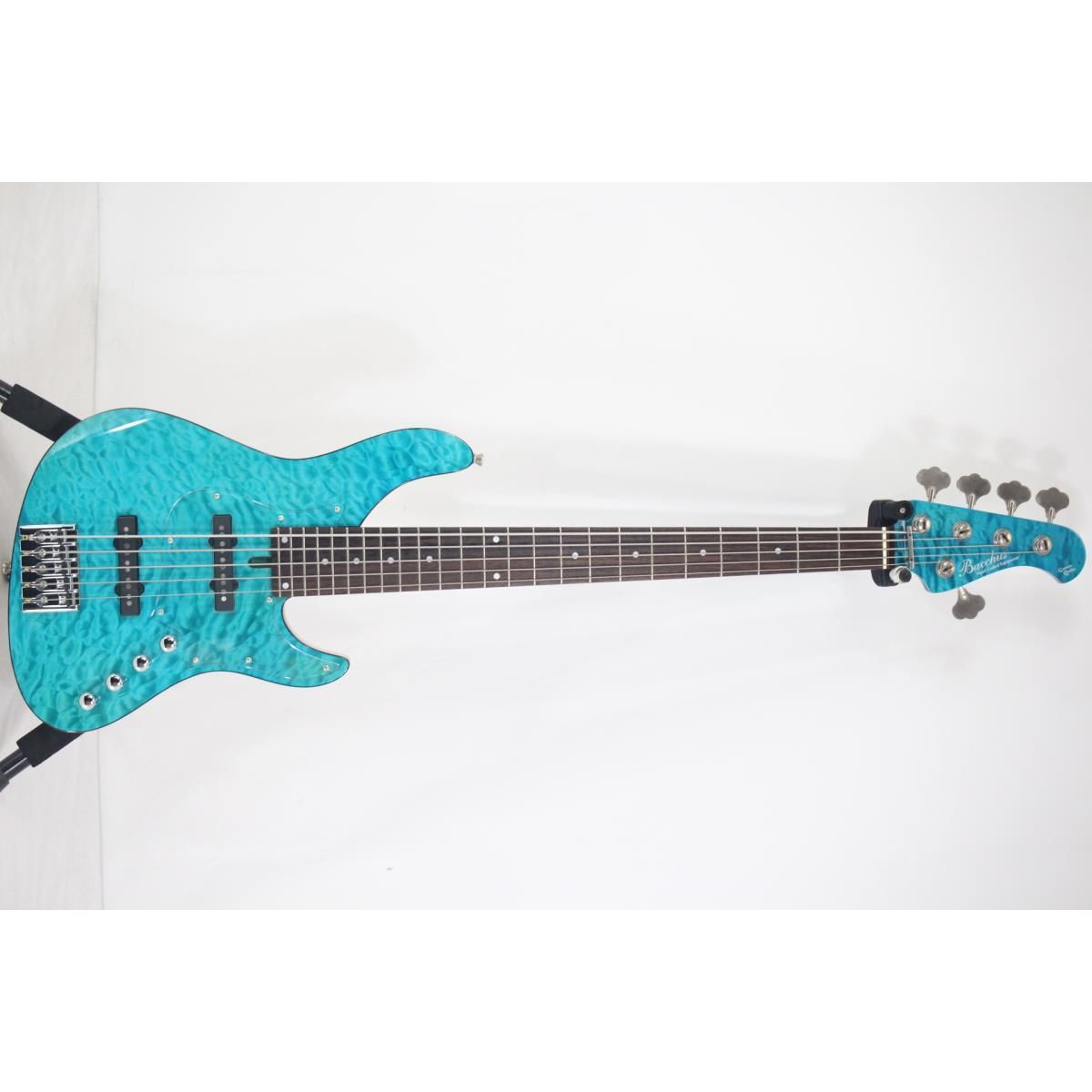 ＢＡＣＣＨＵＳ