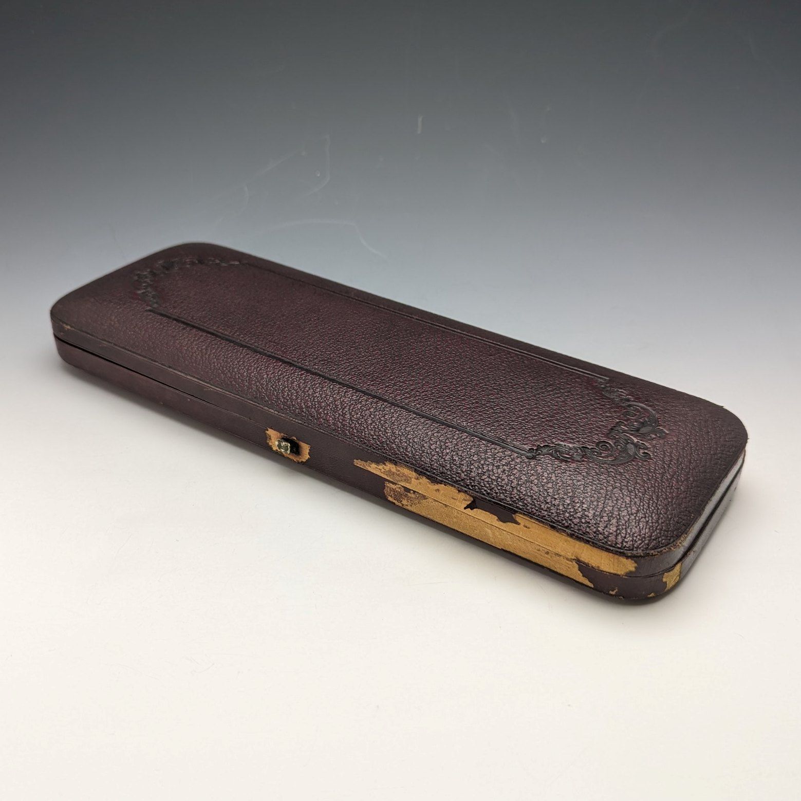 英国アンティーク 白蝶貝、シルバープレート製 クリスニングサービングカトラリー ケース入 英国アンティーク 白蝶貝、シルバープレート製 クリスニング