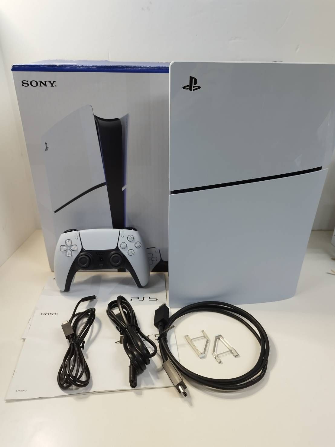 PlayStation5 本体 CFI-2000 A01 slim PS5 【公式通販】