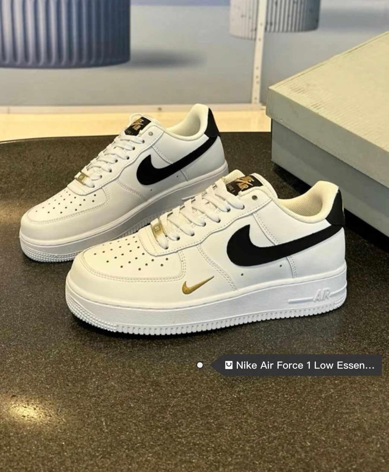 NIKE AIR FORCE 1 LOW ESSENTIAL