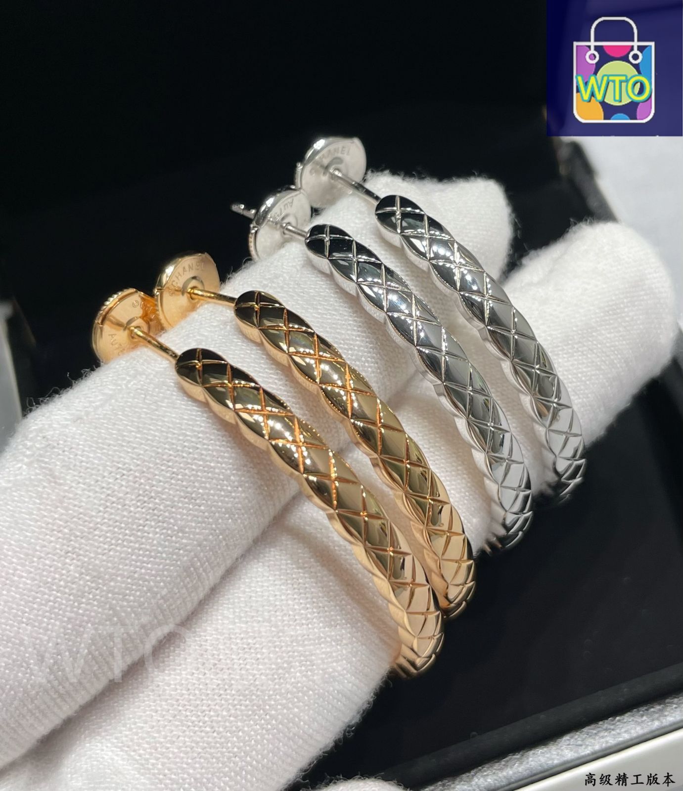 【ダイヤが輝く♪】重ね抜群付けも可能！ CHANEL イヤリング 今日特価】V 金素材 CHANEL シャネル CNC 精密彫刻 ラージサイズ