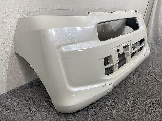 ダイハツ　ムーヴ　LA150S　純正　フロント　バンパー　センサー穴有　52119-B2E00 『個人宅配不可・営業所留め要相談』 ダイハツ ムーヴ LA150S⁄LA160S 純正 フロントバンパー 52119-B2E00 お