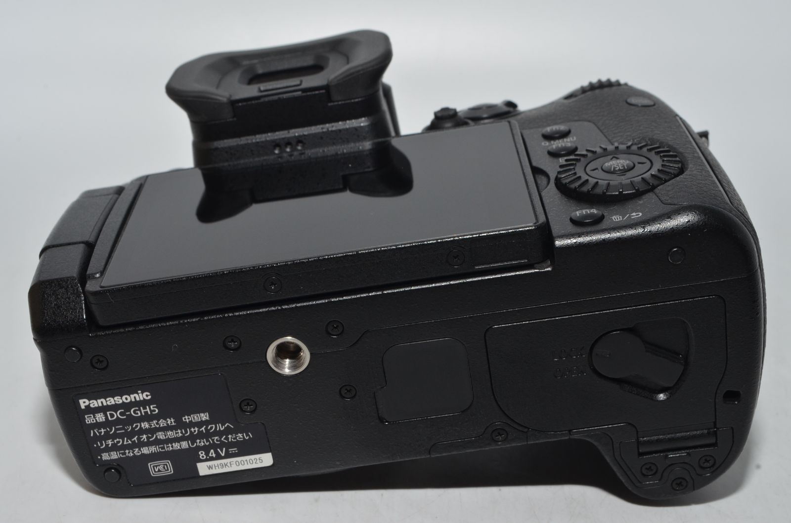 ミラーレス一眼カメラ