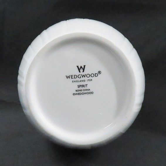 anv ウェッジウッド WEDGWOOD 花瓶 白 フラワーベース