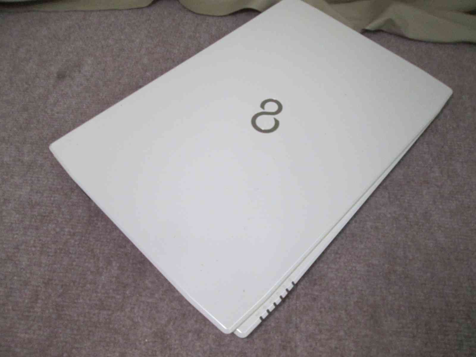 富士通 FMV LIFEBOOK AH53/M 【Windows8モデル】USB3.0／HDMI [92966