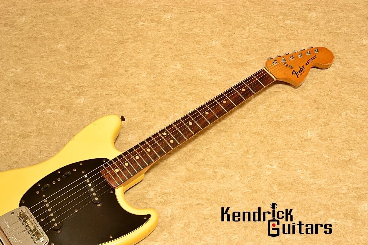 Fender 1977 Mustang / White w/HC - メルカリ