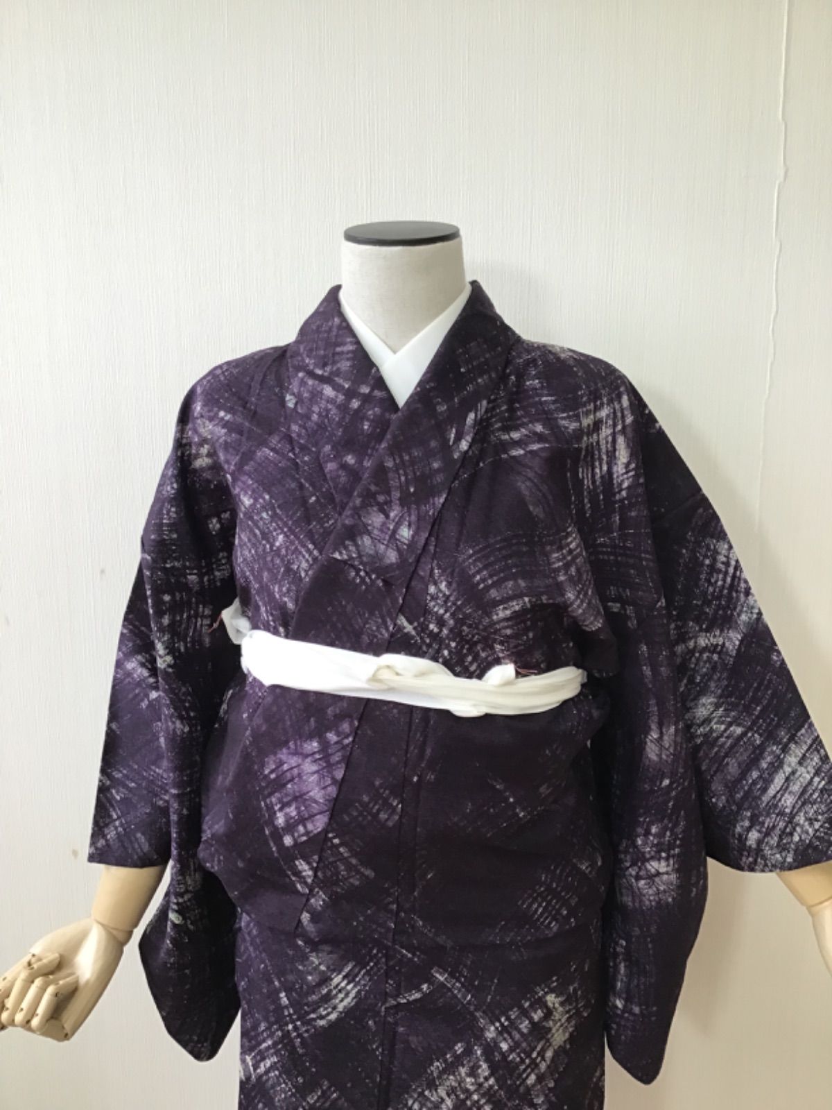 #443 正絹 紬 単衣 未使用品【リユース着物】#Letter bee 単衣 着物 紬 未使用品 貝合わせ模様 深紫色 正絹 着物 紬 単衣着物