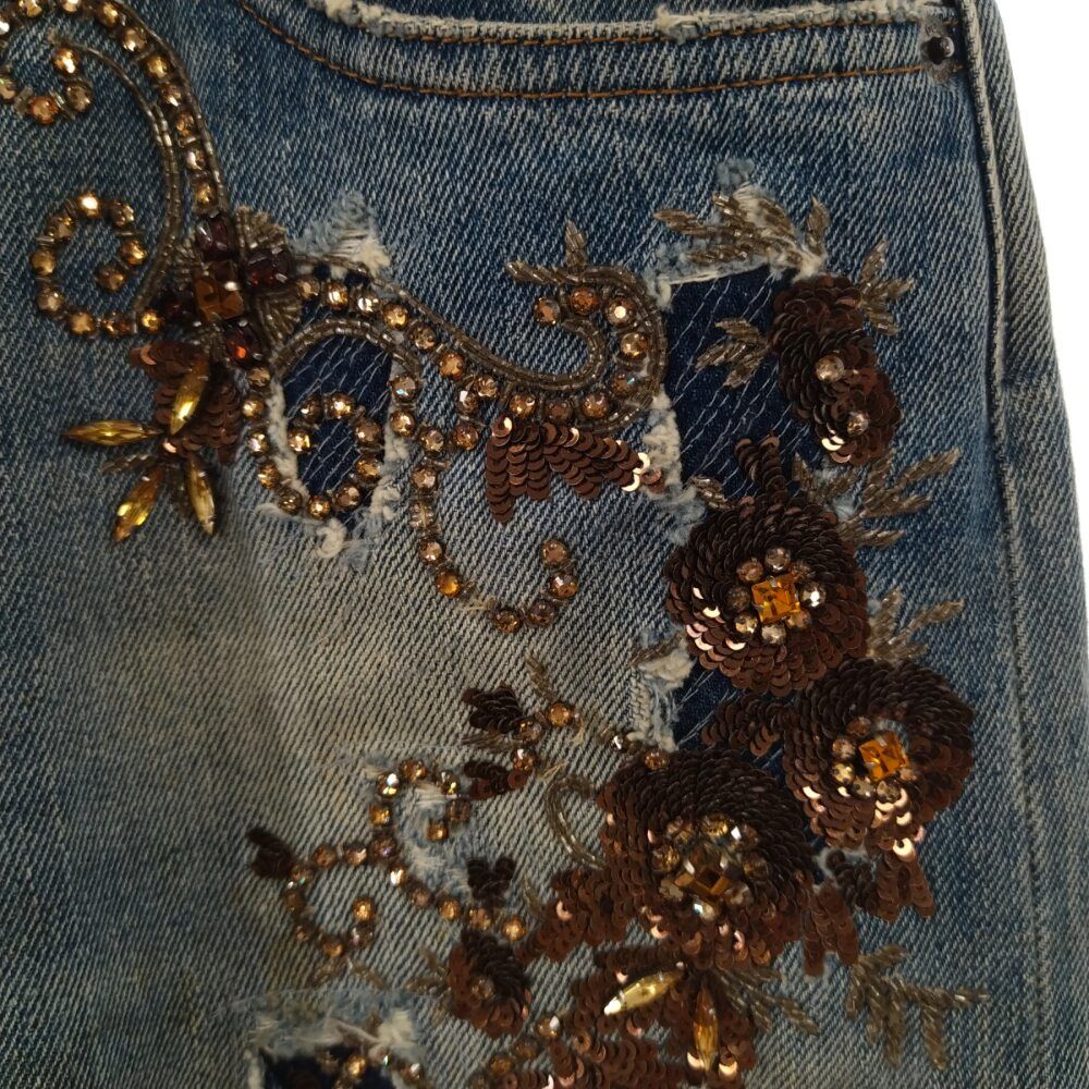 DOLCE & GABBANA (ドルチェアンドガッバーナ) クリスタルストーン  