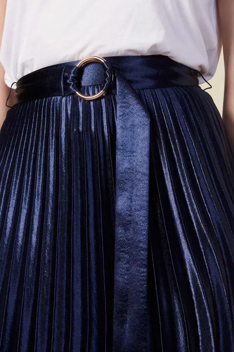 ネイビー サテン