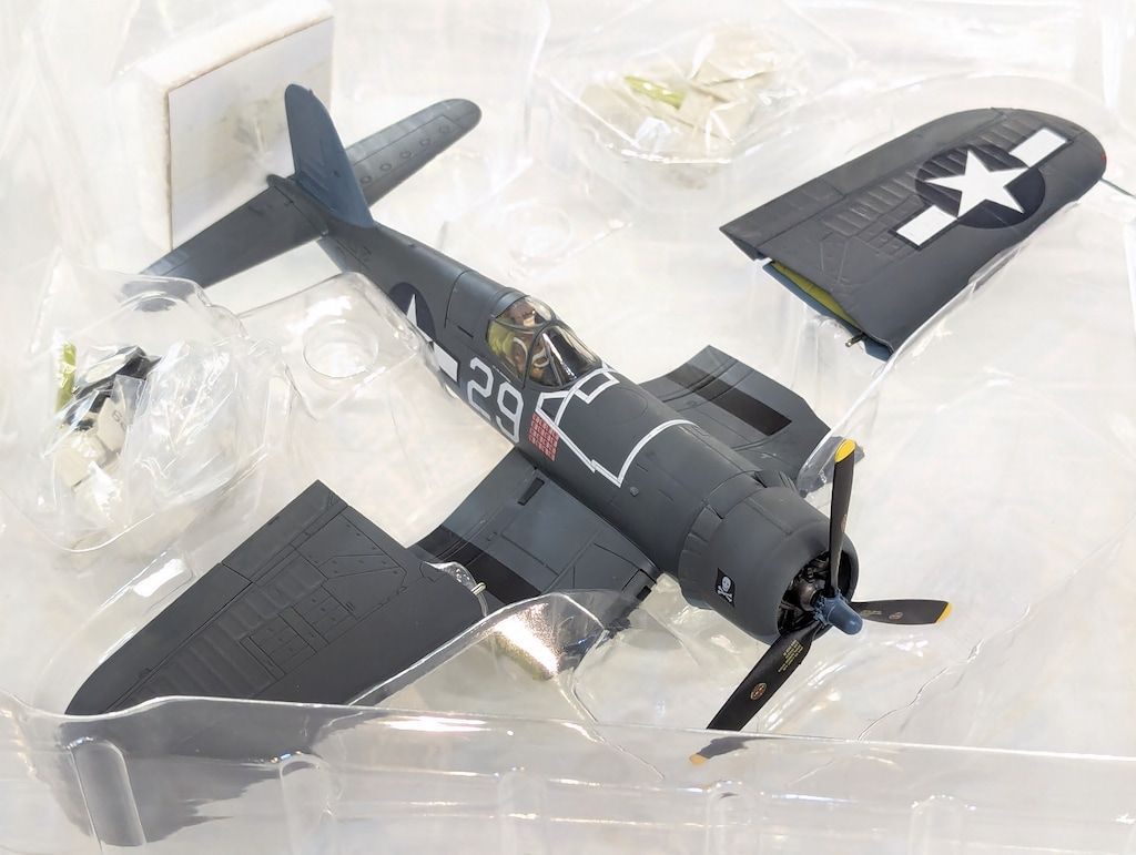 1/48　ホビーマスター　F4U-1A Corsair White 29 F4U-1A Corsair White 29 VF-17 Jolly Rogers, Lt(JG). Ira C