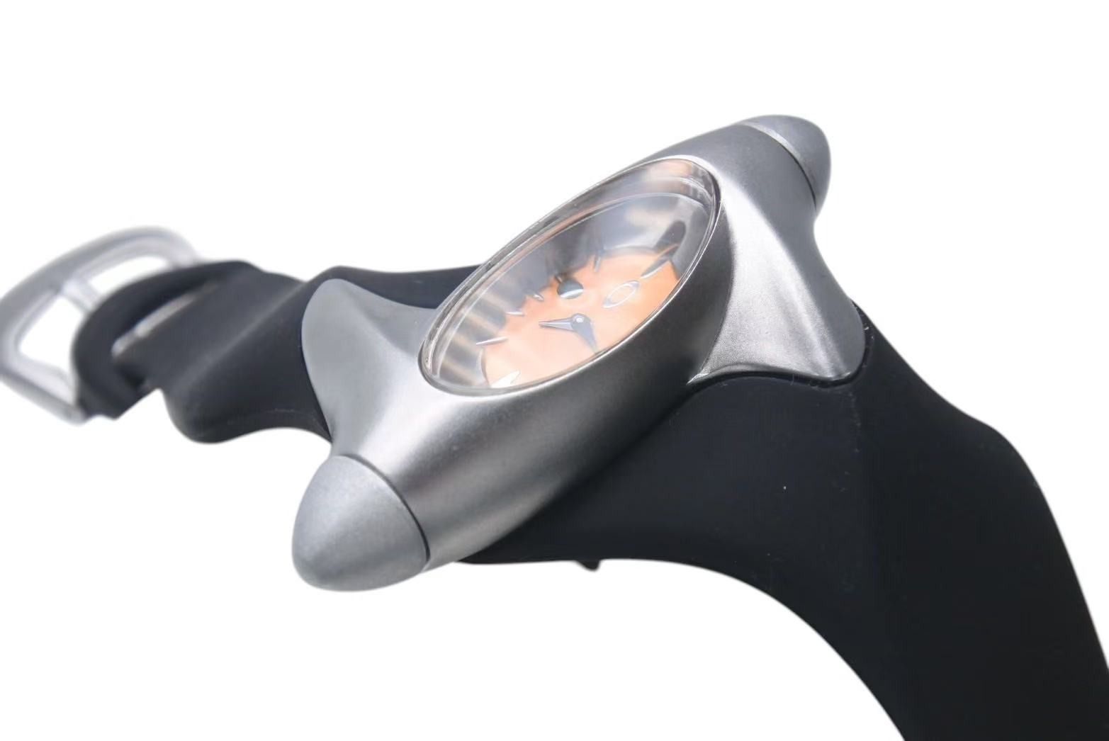 極美品 OAKLEY オークリー Torpedo トルピード クォーツ腕時計 