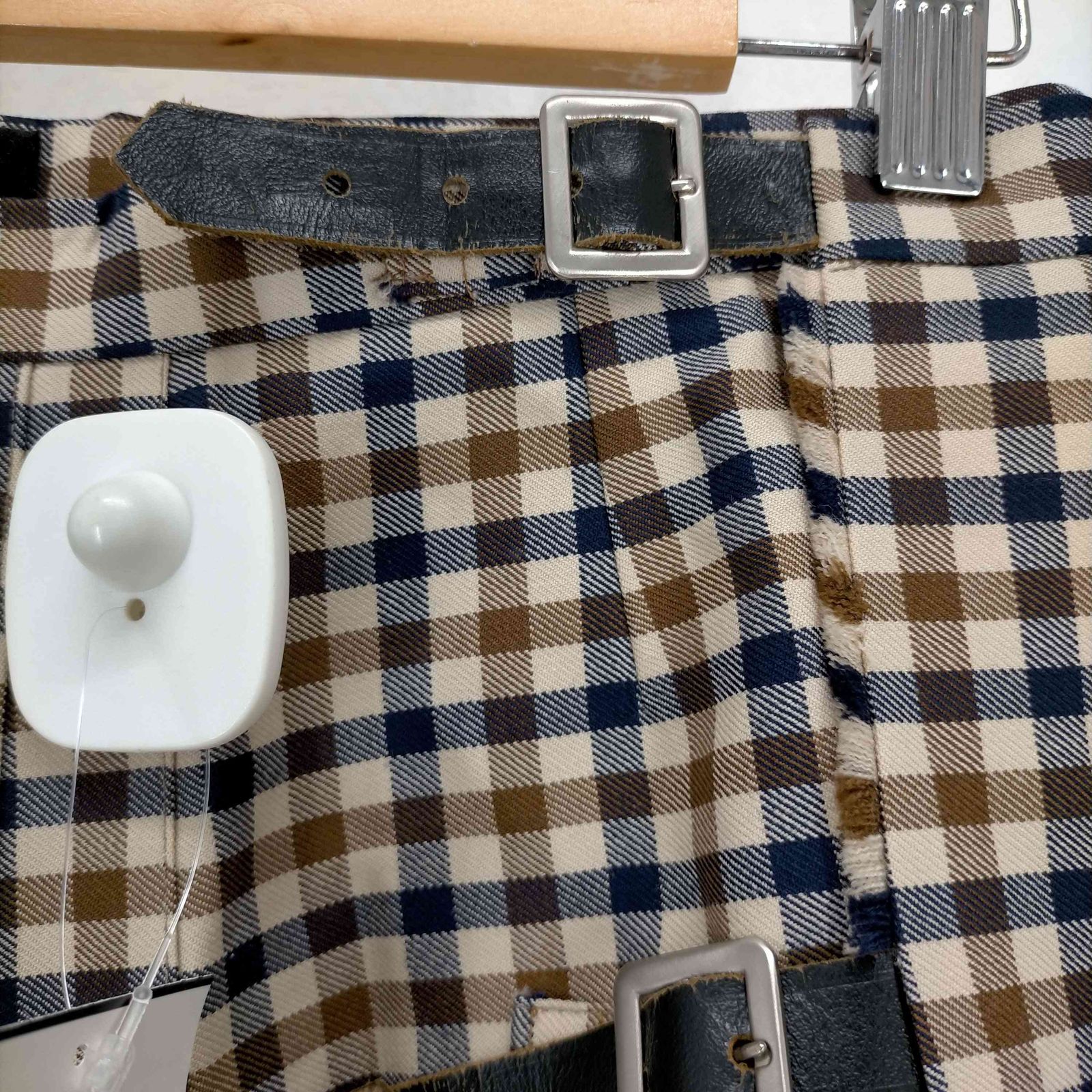美品　Aquascutum ラップスカート　タータンチェック　プリーツ　英国製 AQUA SCUTUM - アクアスキュータム ヴィンテージ ラップスカート