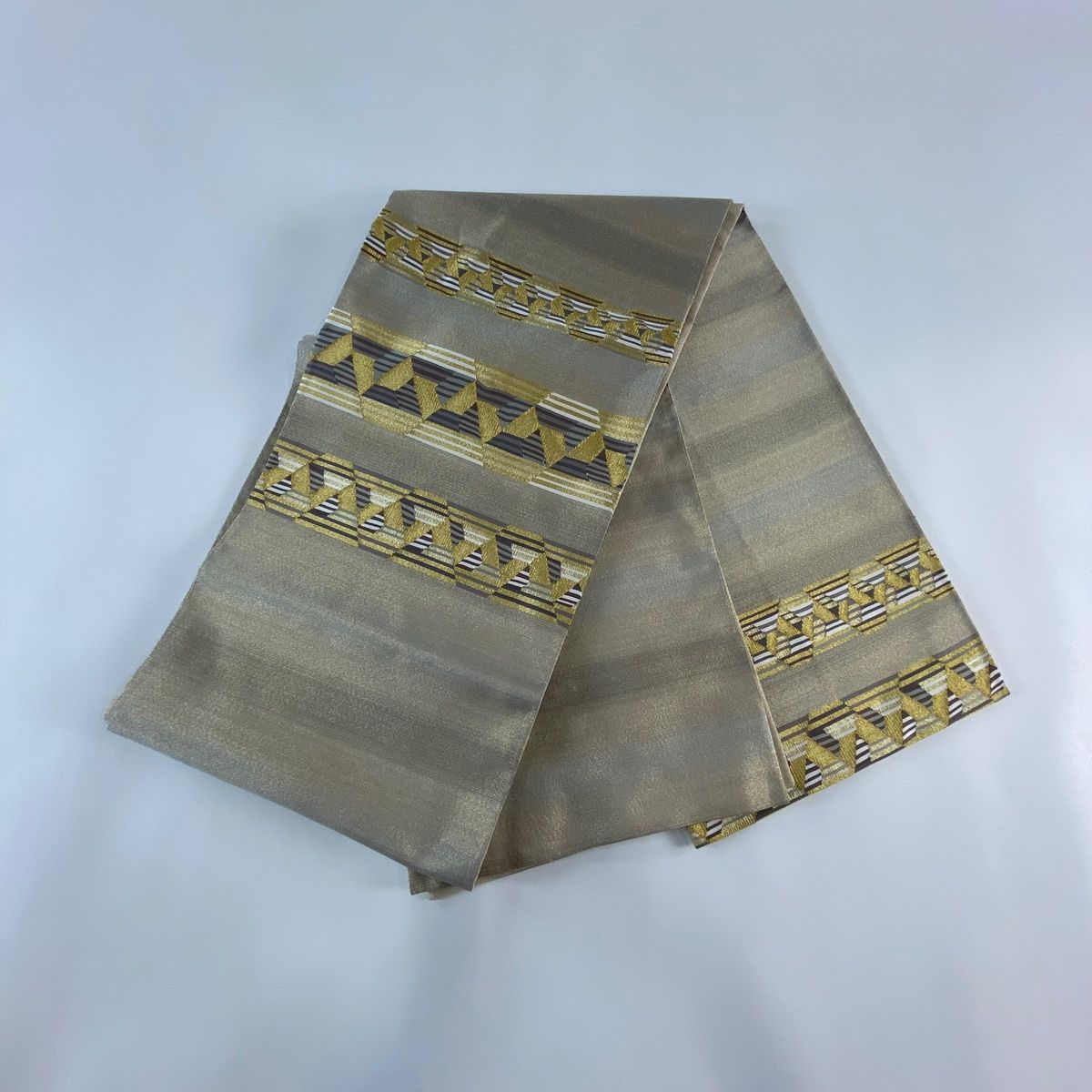 美品　袋帯　正絹　お太鼓柄　金糸　うぐいす　ベージュ　茶　組紐織　縦縞 美品 袋帯 正絹 お太鼓柄 金糸 うぐいす ベージュ 茶 組紐織