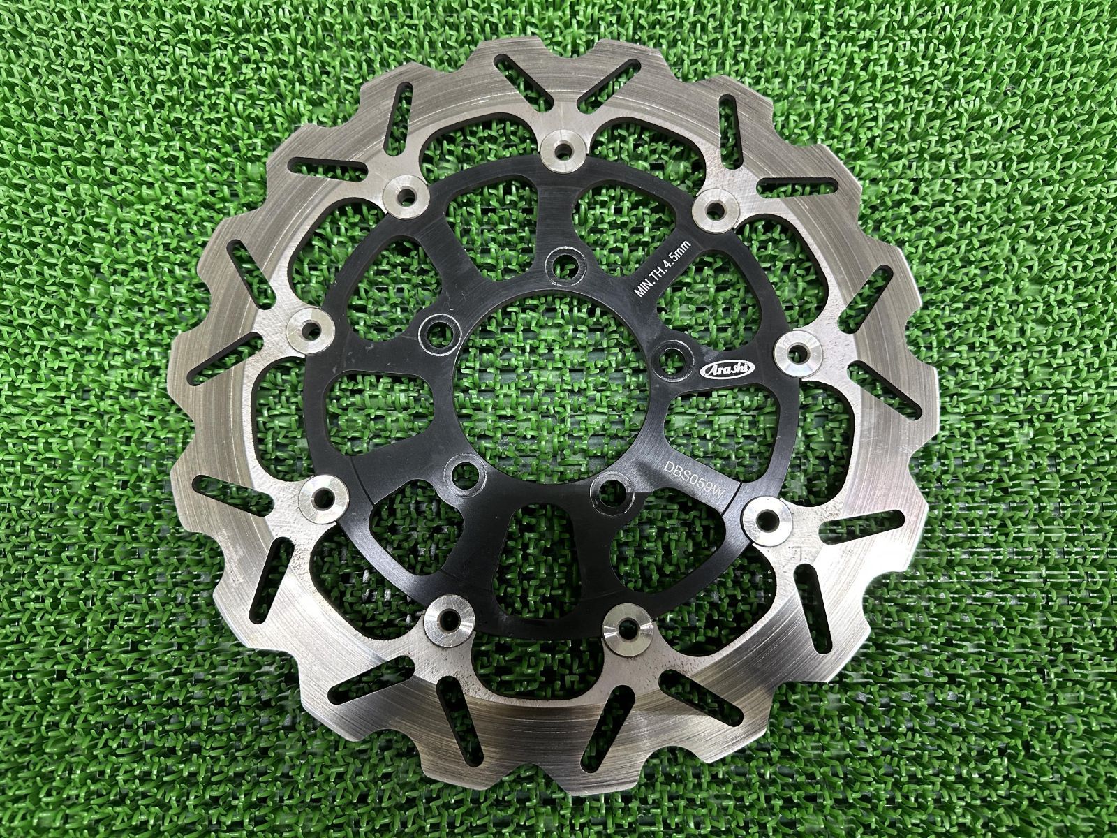 売約済み】ジョグZ系の社外ディスクローターが入荷しました