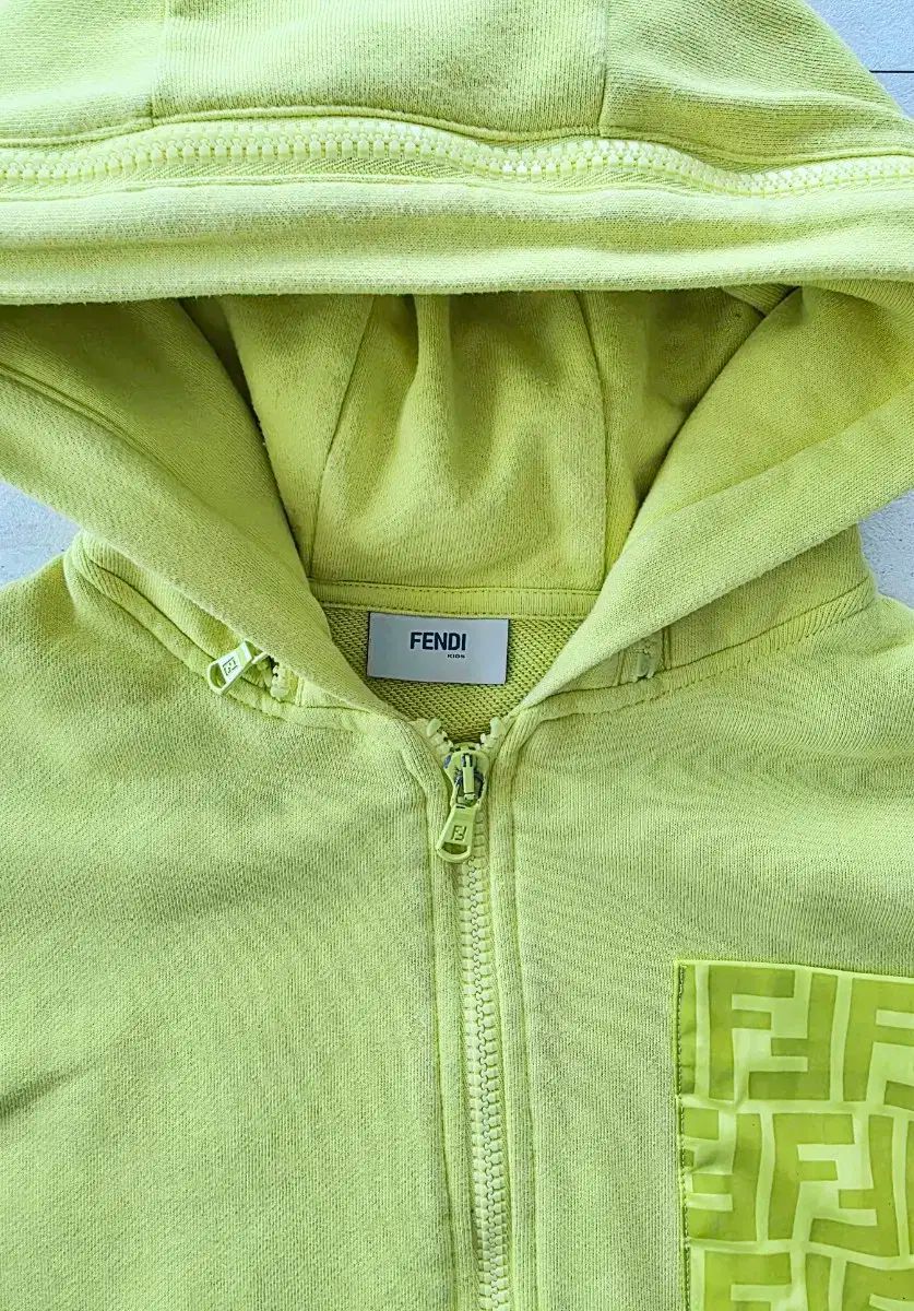 FENDI フェンディ キッズ フード ジップアップ ジャケット 14 A