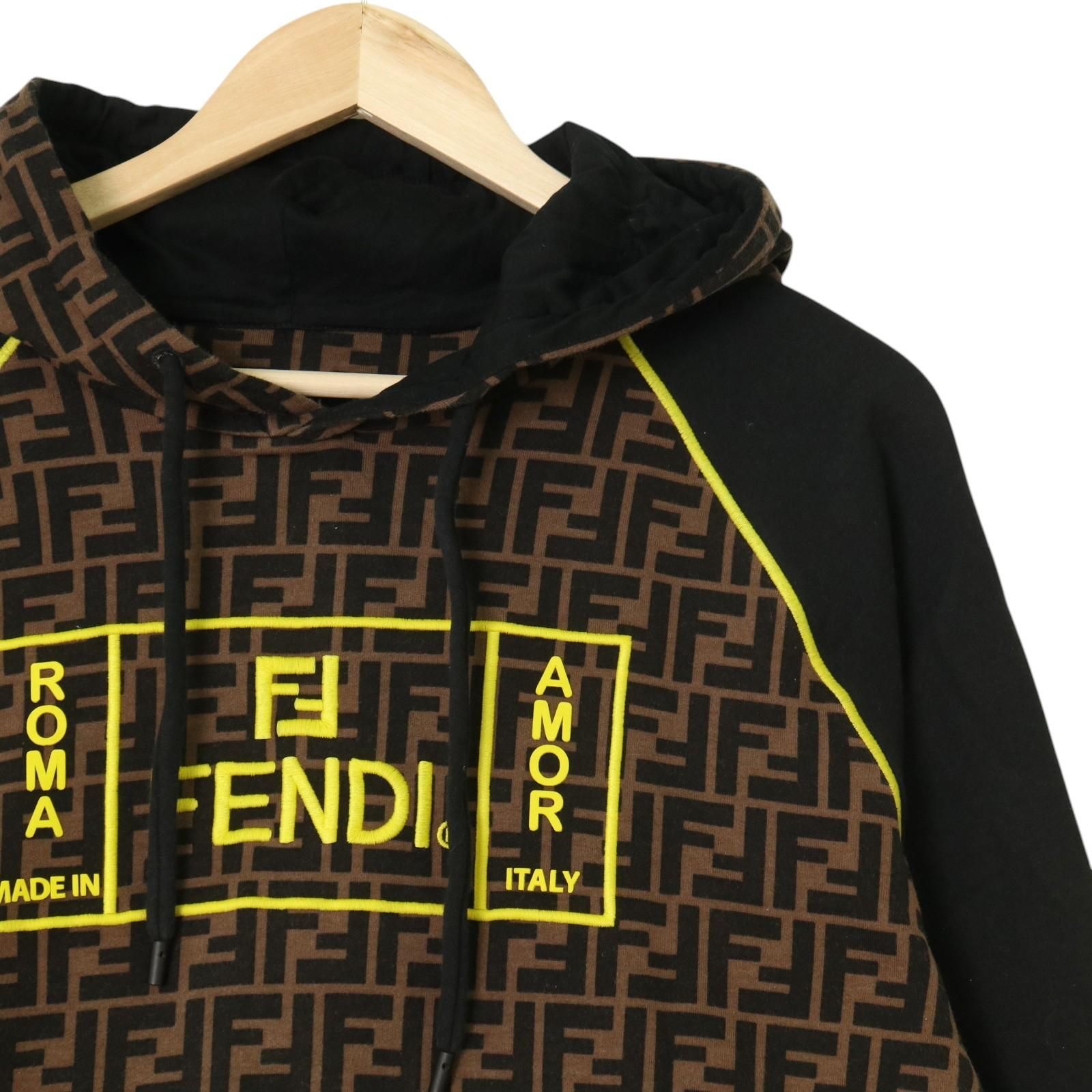 FENDI★FFポケットパーカー ★送関込 f001 L 04 フェンディ FENDI FY0991 A87E ズッカ柄 ロゴ刺繍 裏