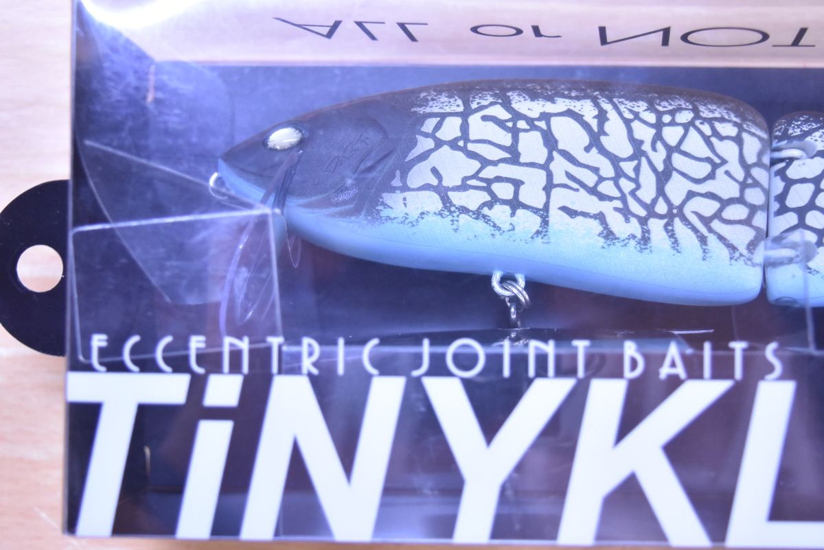 30日間返品交換可能！ DRT タイニークラッシュ Low CHAOS V.D ♥品 TINYKLASH ビッグベイト バスフィッシング ブラックバス