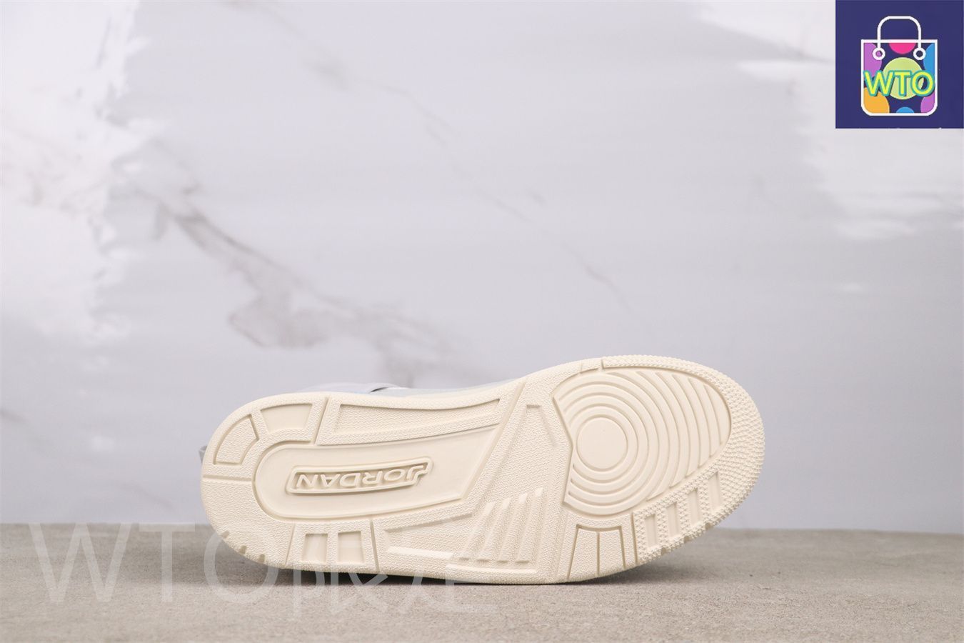 今日特価】AirJordanIB4464-025エアジョーダンIB4464-025