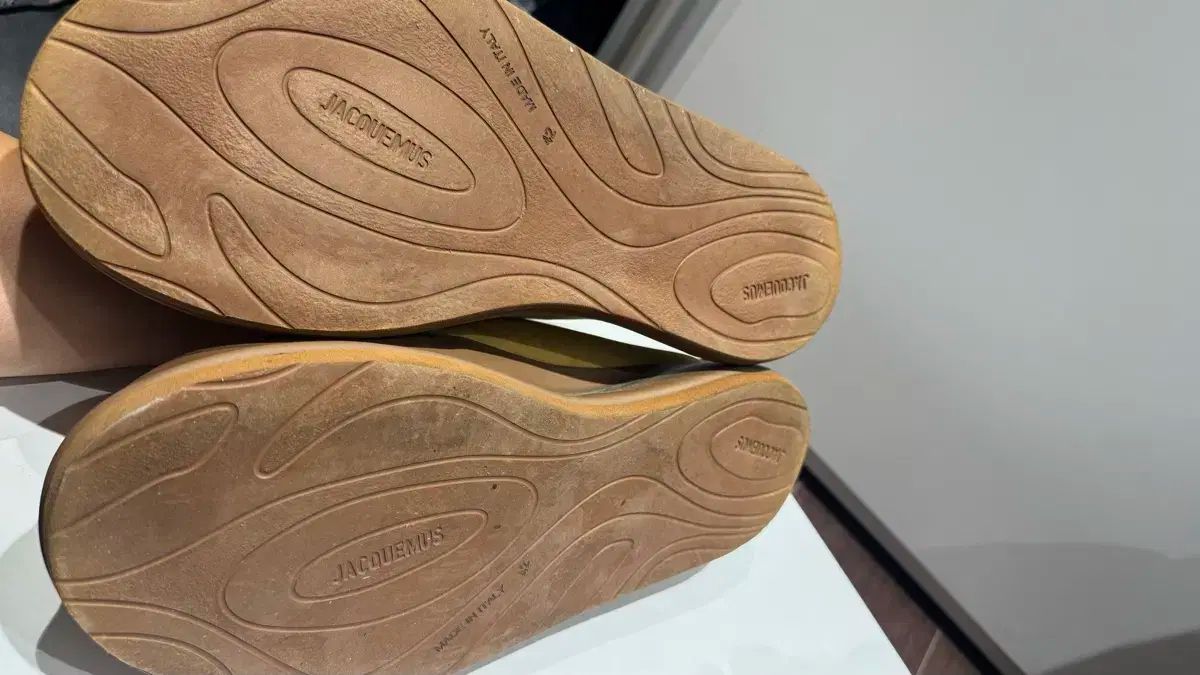 ブラウン|イエロー