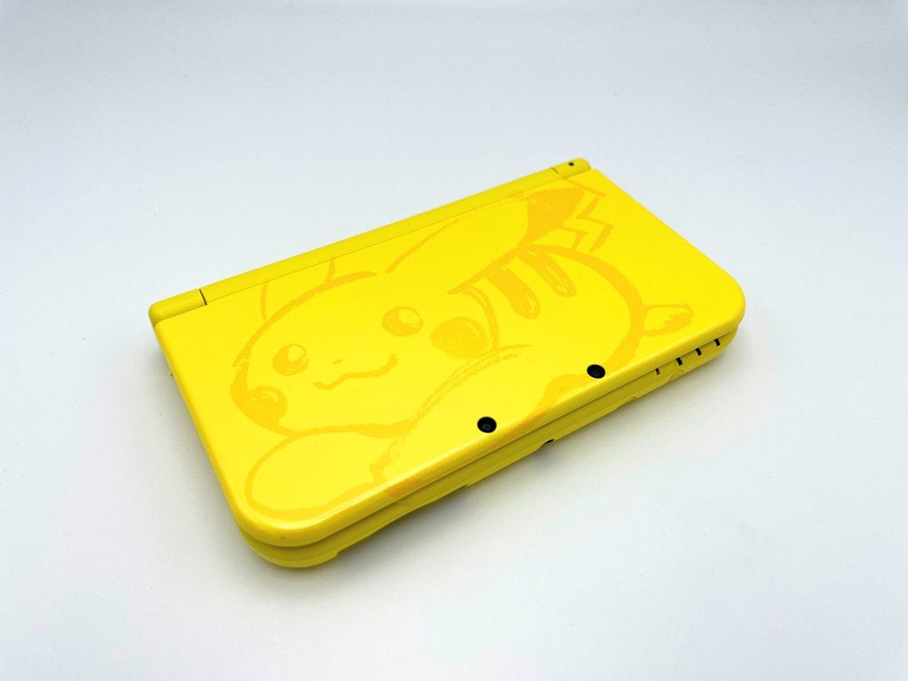 新品未使用品】Newニンテンドー3DS LL ピカチュウ【イエロー 新品未使用品】Newニンテンドー3DS LL ピカチュウ【イエロー
